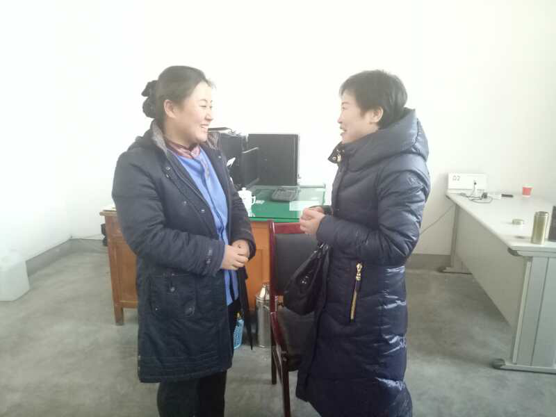 歷下區總工會(huì )、濟南市及歷下區兩級勞動(dòng)模范走訪(fǎng)慰問(wèn)我公司特困職工