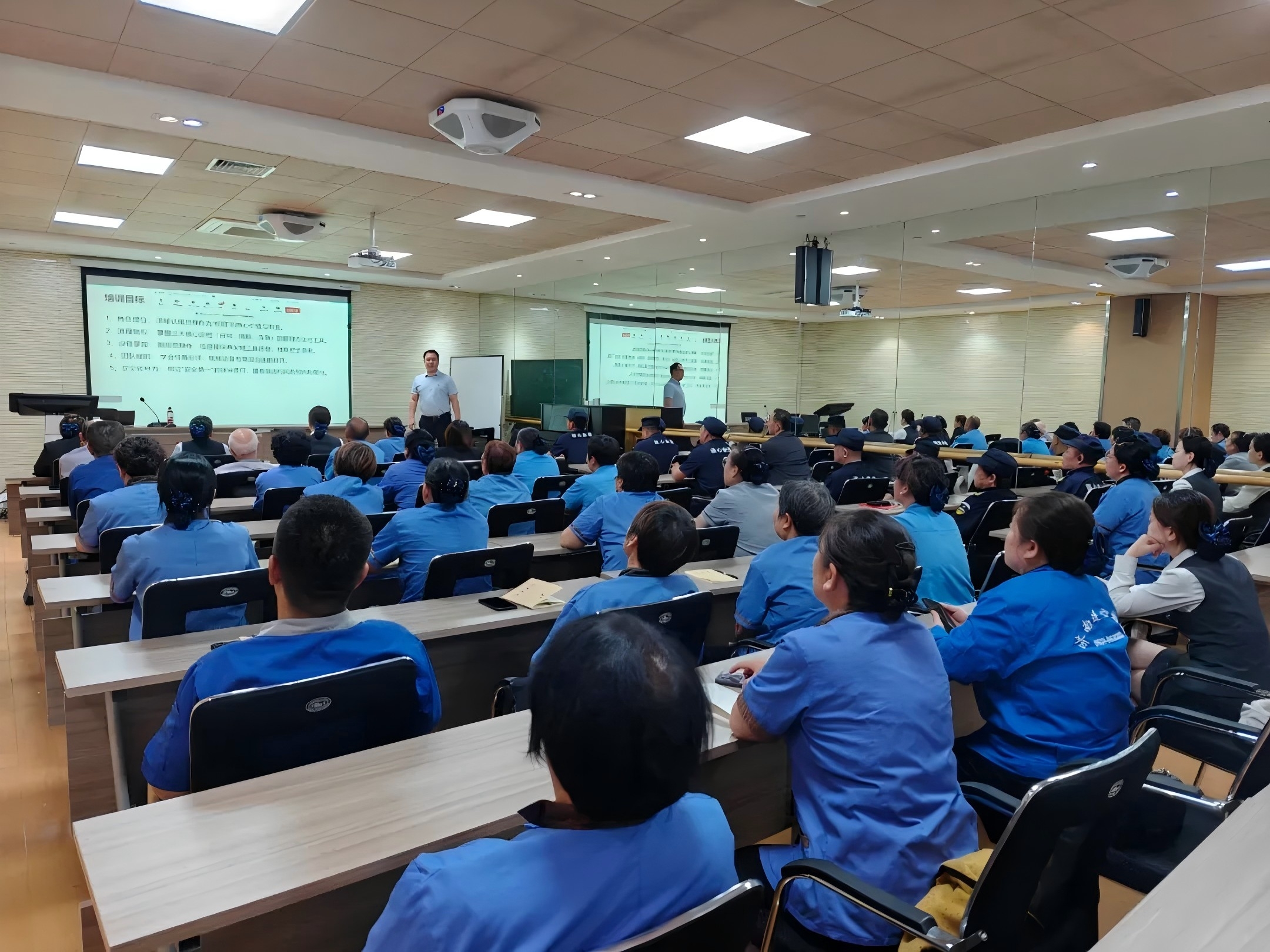 濟南連心物業(yè)舉辦2025年第三期班組長(cháng)培訓